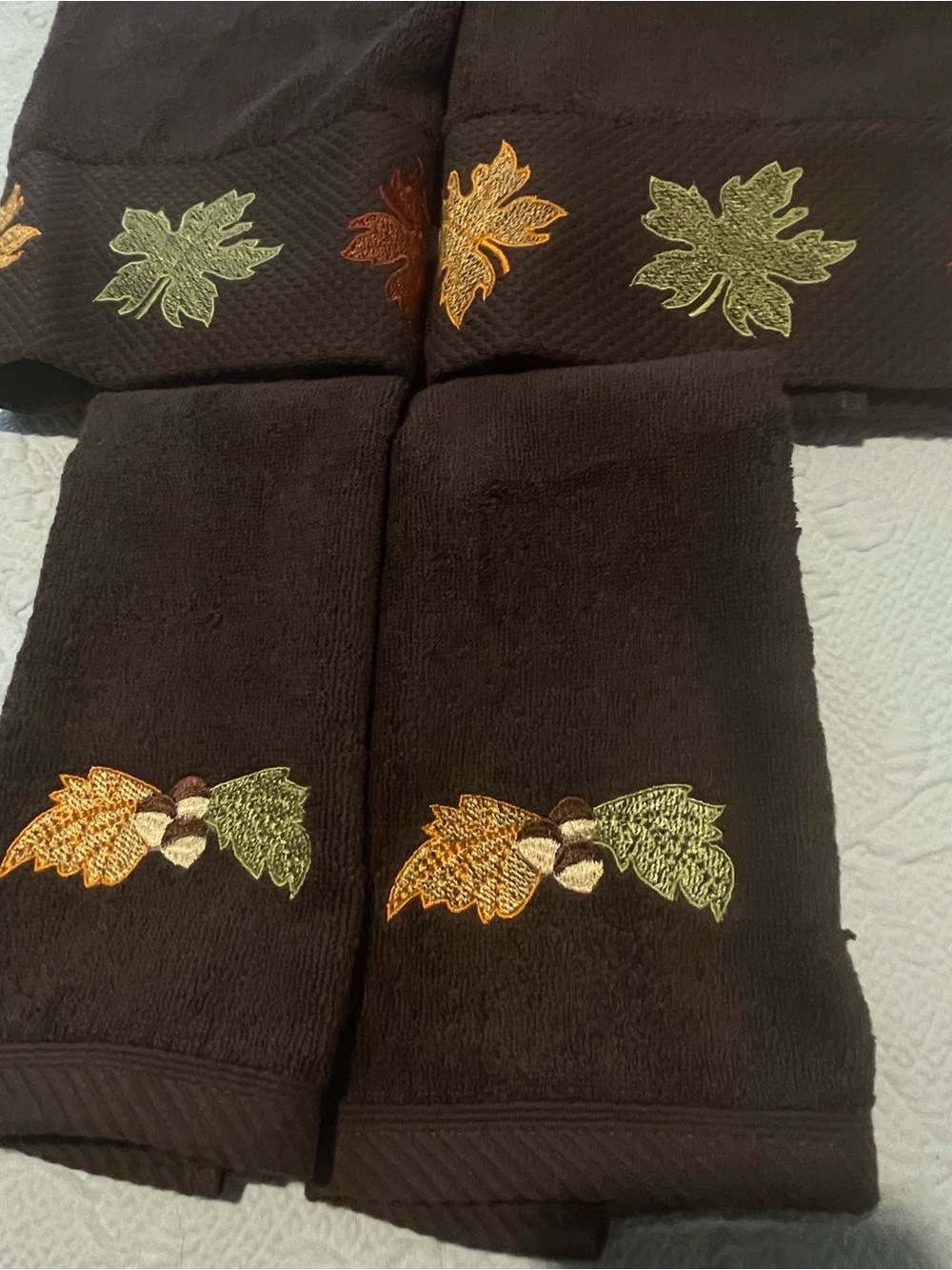 Harvest Moon Collection Chocolate Brown 4 Towel Set w/embroidered leaves